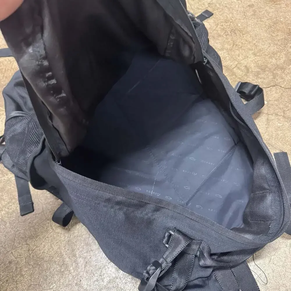 Genova Black Sports Classic Outdoor Hiking Backpack